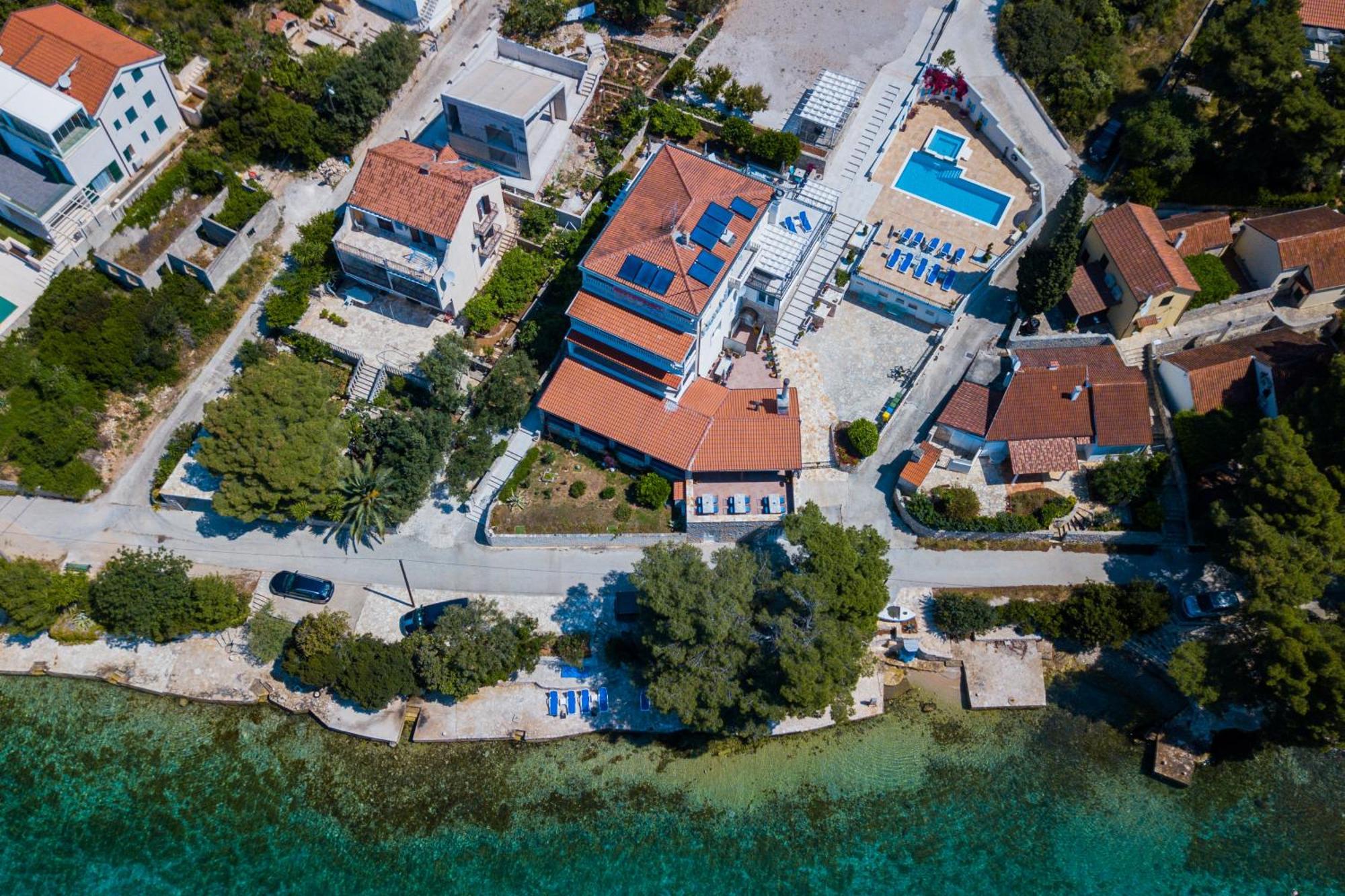 Bed & Breakfast Boutique Sveti Petar, On The Beach, Heated Pool & Boat Berth - Adult Only Nečujam